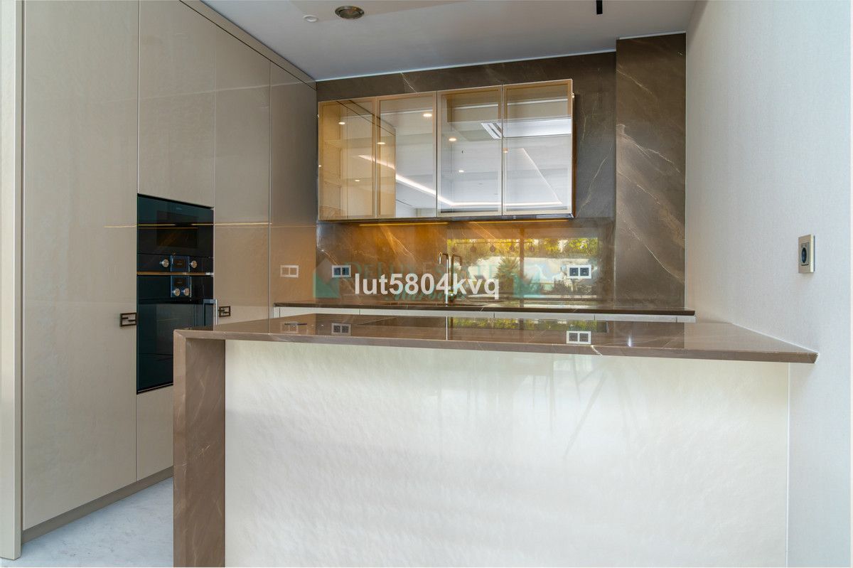 Ground Floor Apartment for rent in Marbella Golden Mile