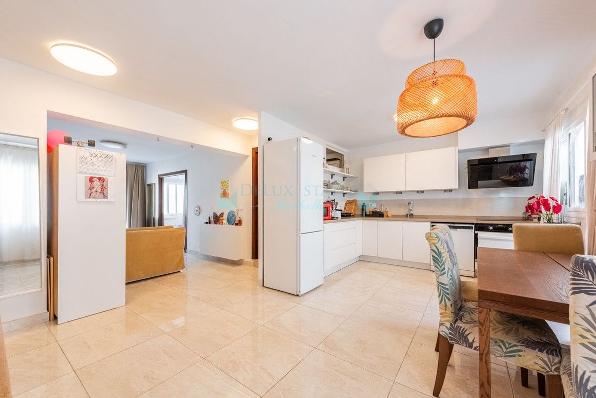 Penthouse for sale in Estepona