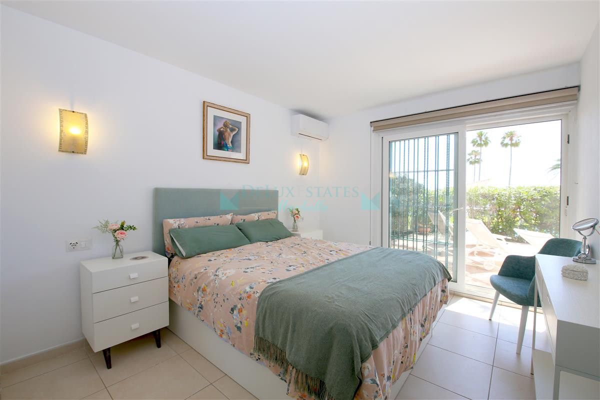 Villa for rent in Estepona