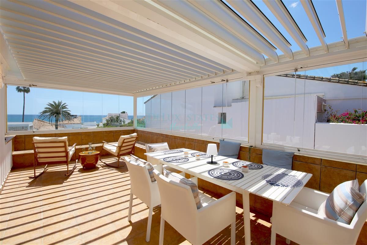 Villa for rent in Estepona