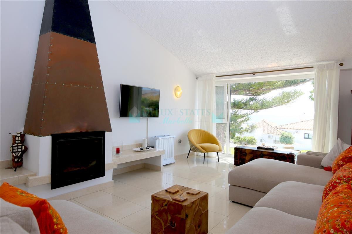 Villa for rent in Estepona