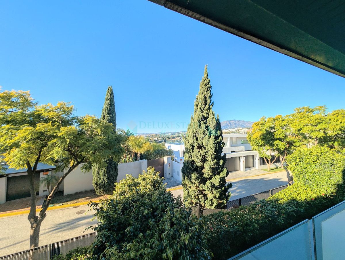 Apartamento en venta en Los Flamingos, Benahavis