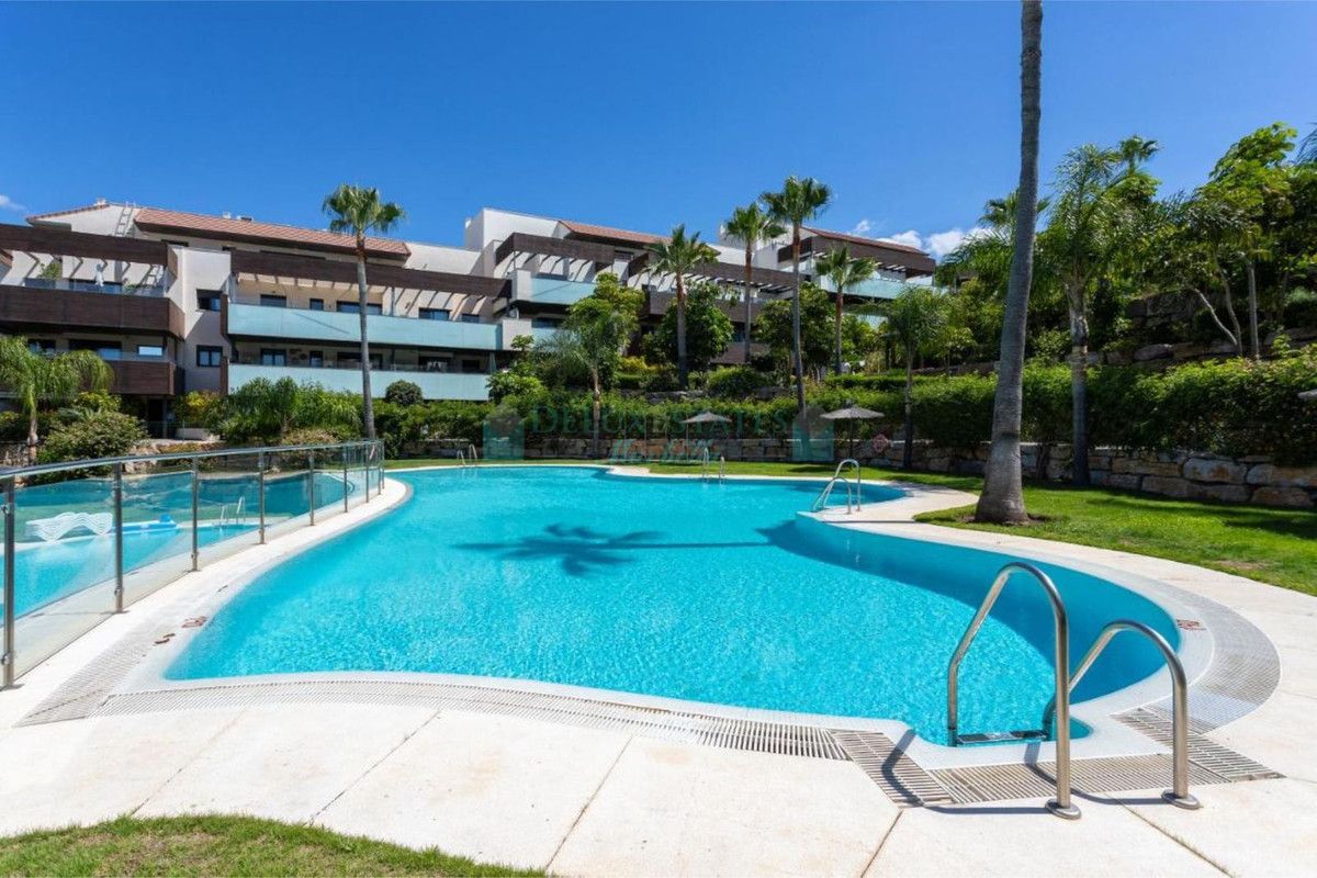 Apartamento en venta en Los Flamingos, Benahavis