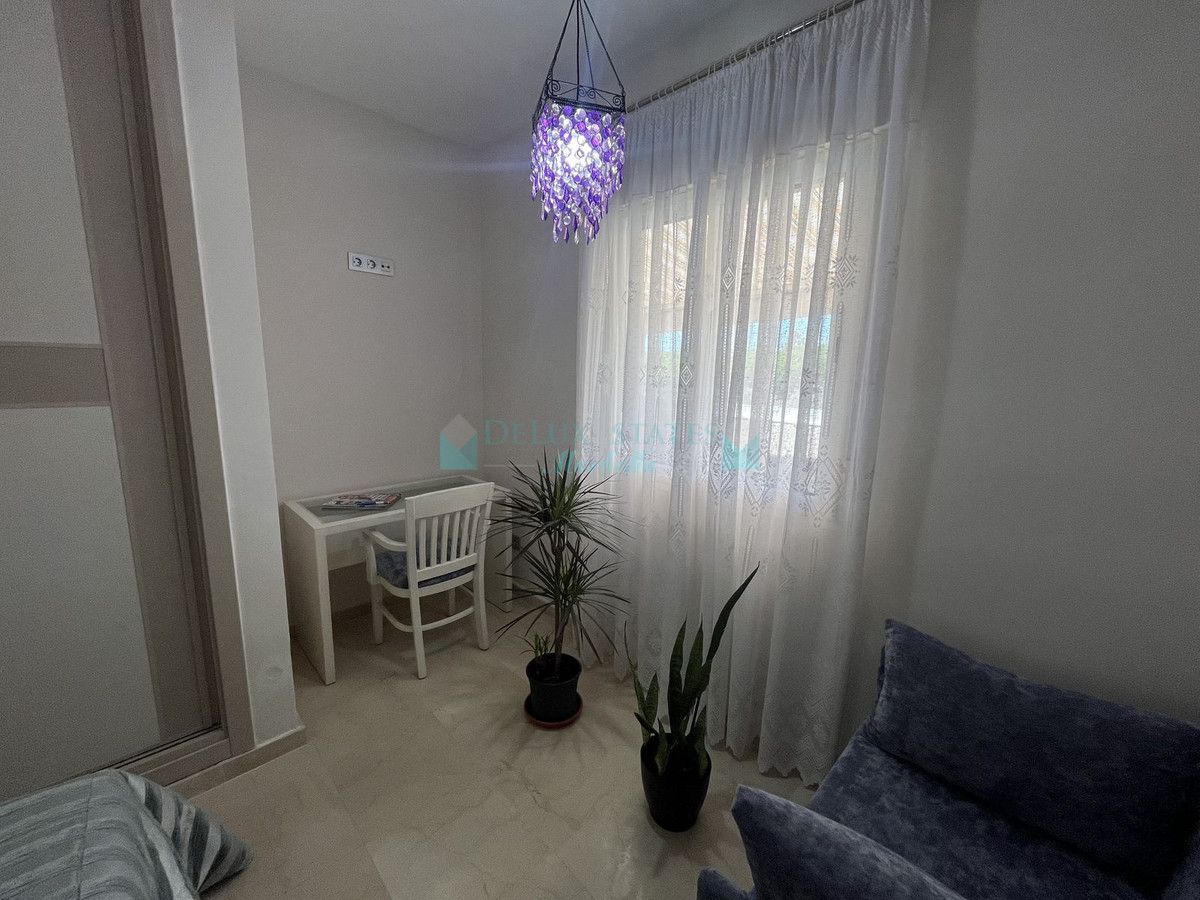 Penthouse for sale in Estepona