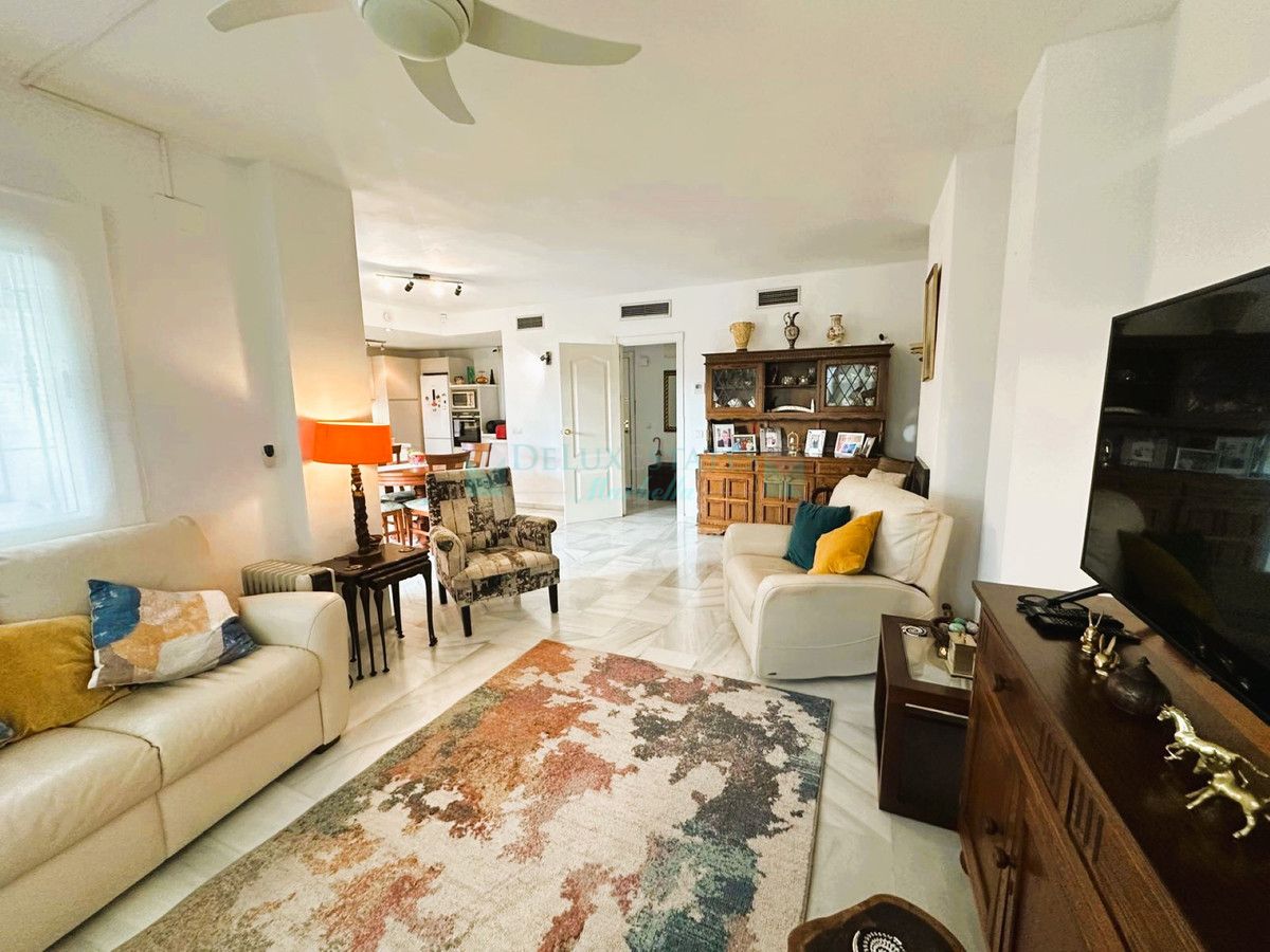 Ground Floor Apartment for sale in Nueva Andalucia