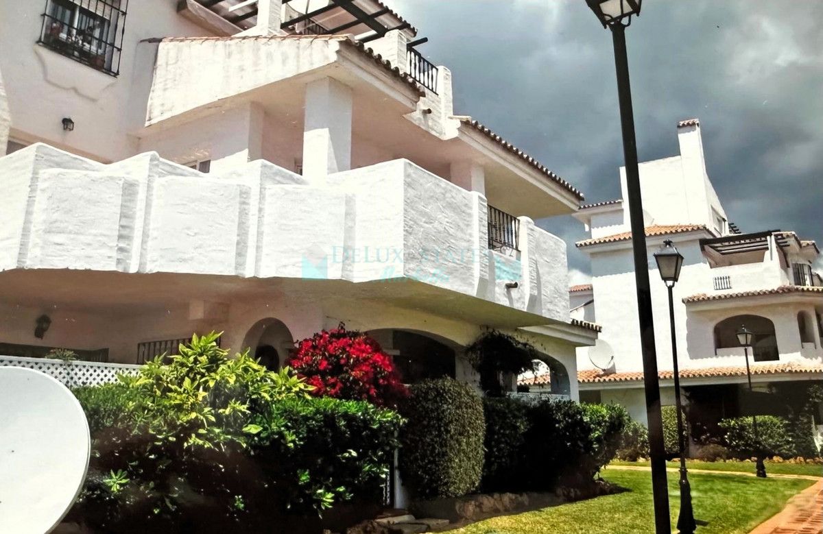 Ground Floor Apartment for sale in Nueva Andalucia