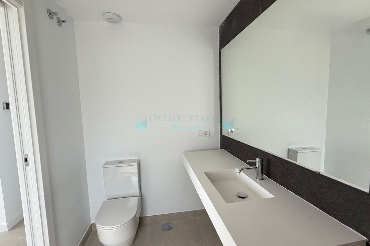 Villa Pareada en venta en Estepona