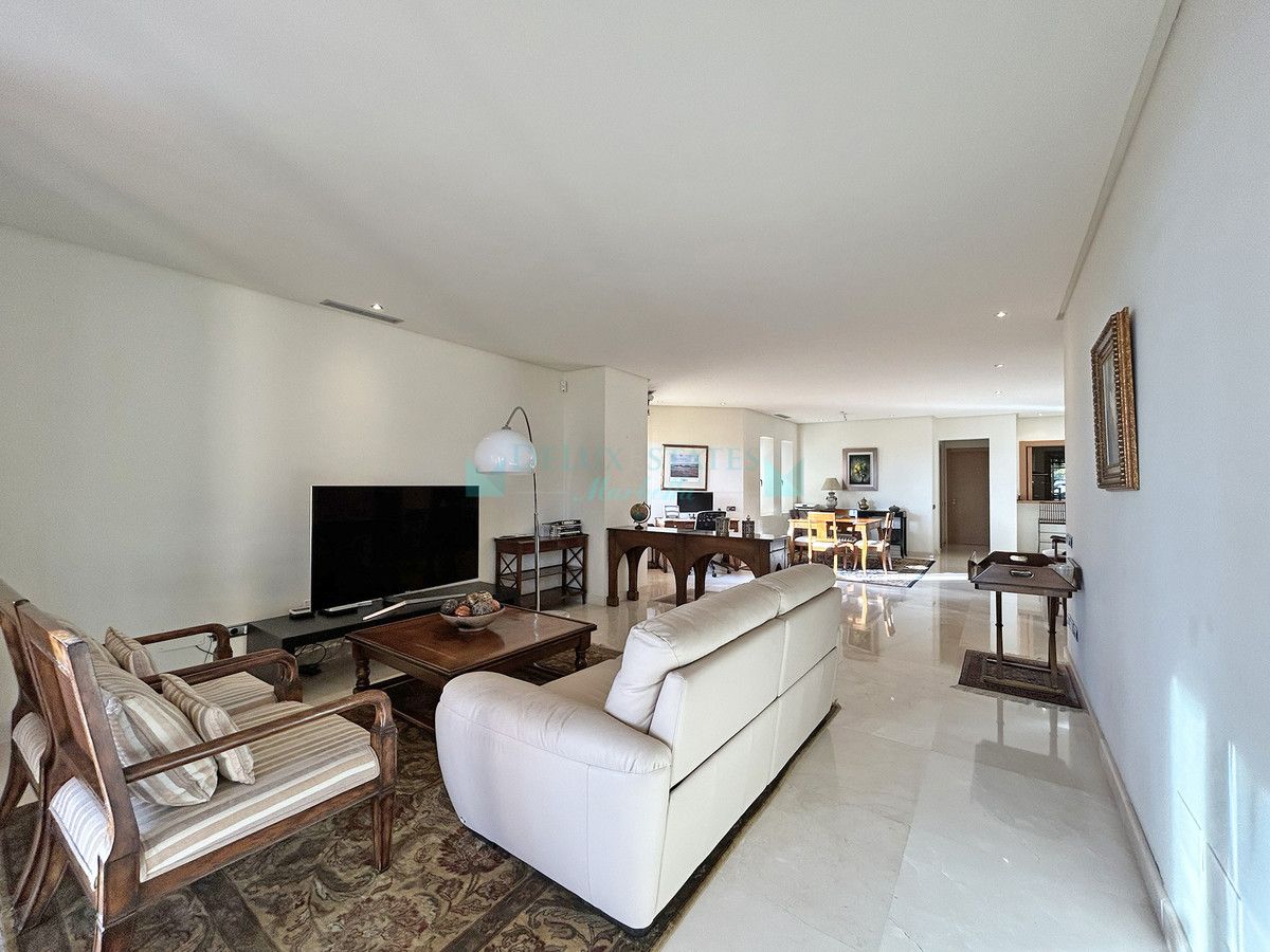 Apartment for sale in Marbella Golden Mile