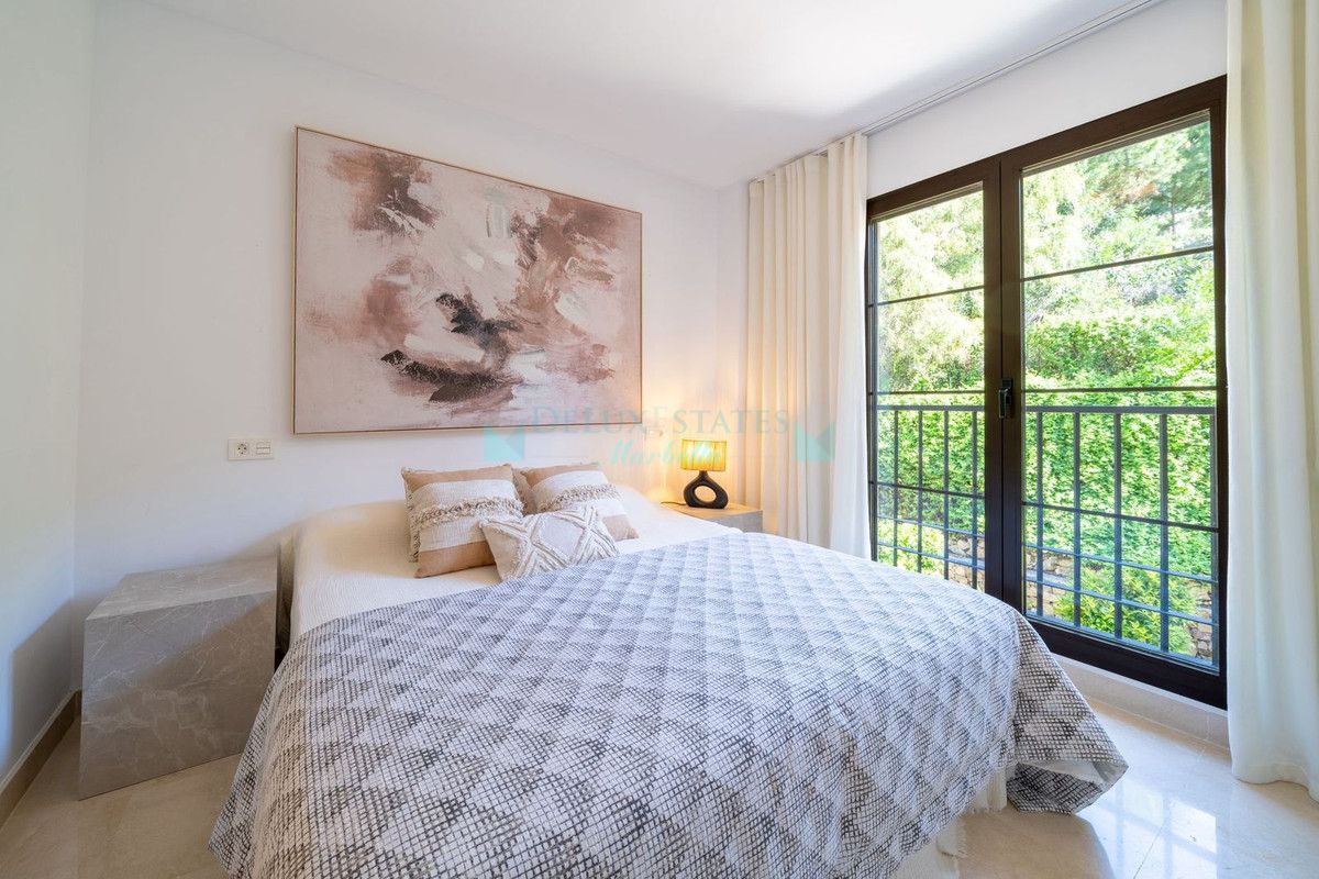 Apartment for rent in Benahavis
