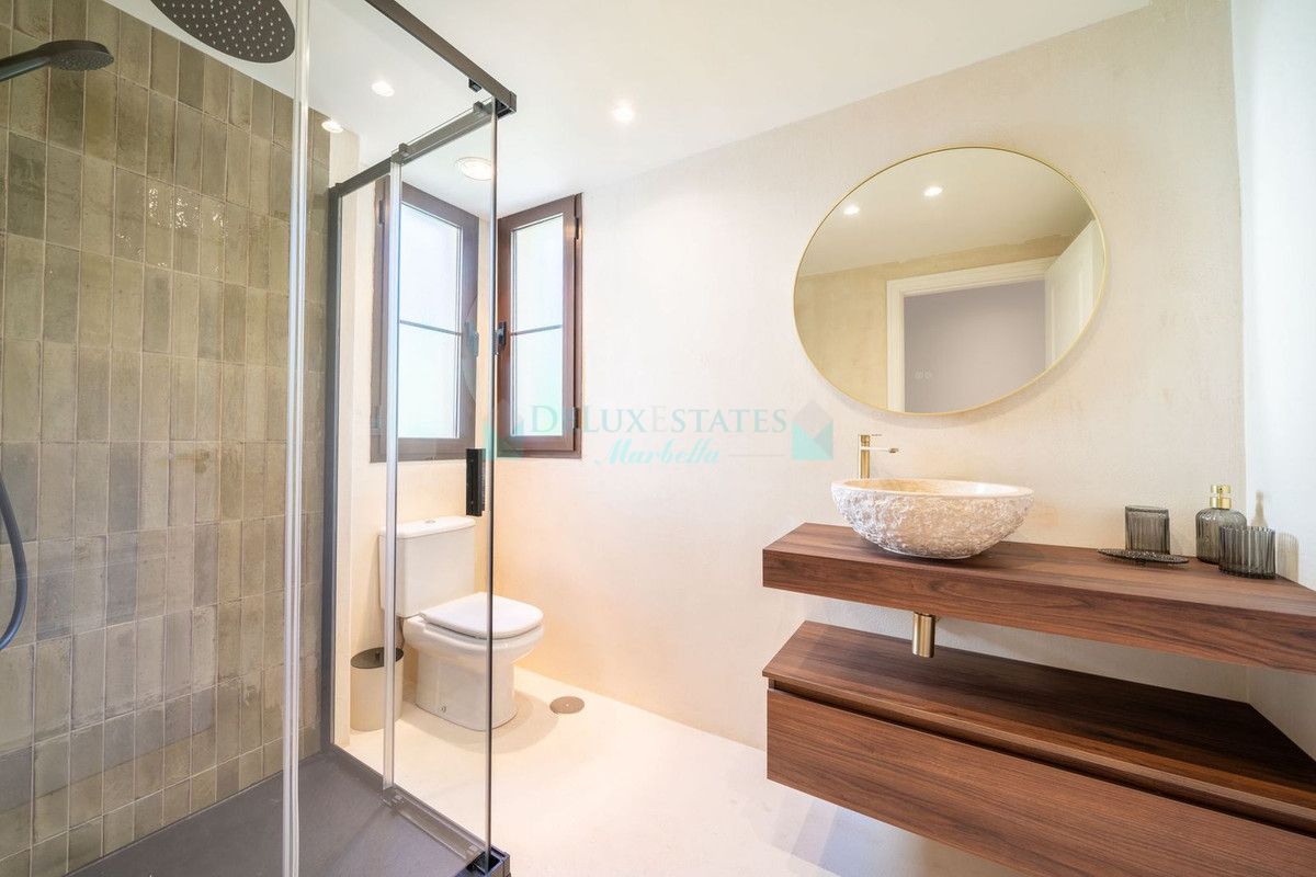 Apartment for rent in Benahavis