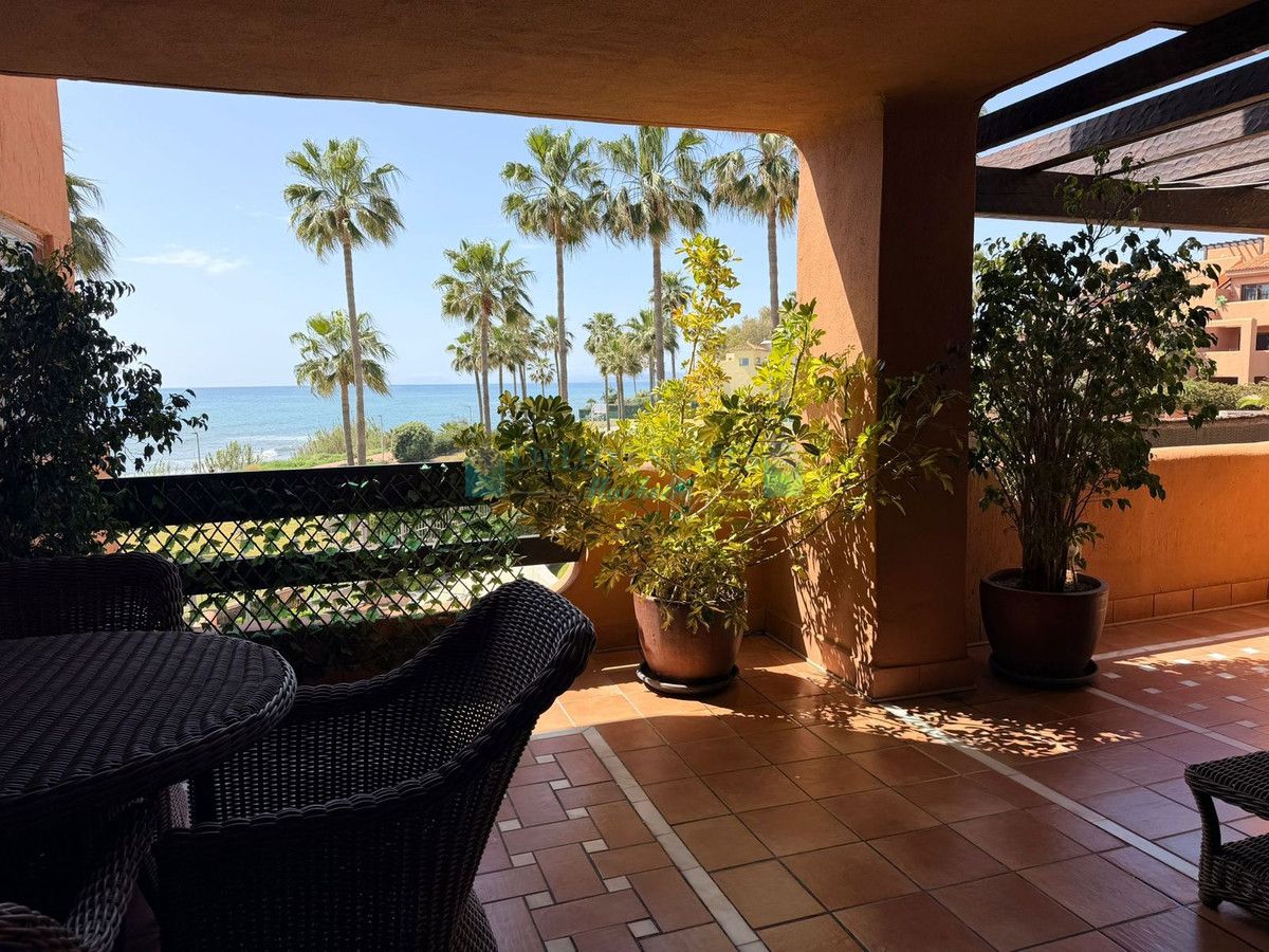 Apartment for sale in New Golden Mile, Estepona