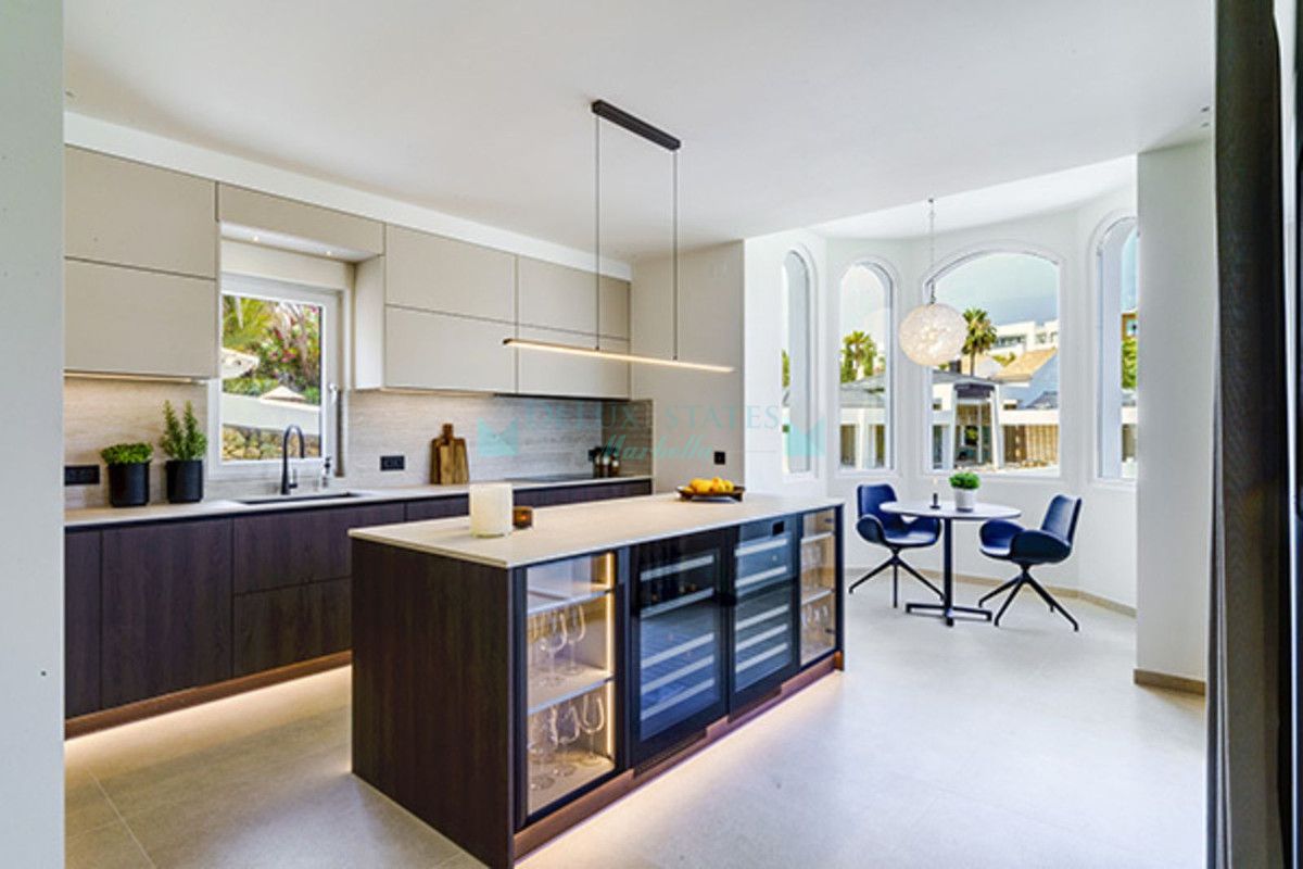 Villa en alquiler en Nueva Andalucia