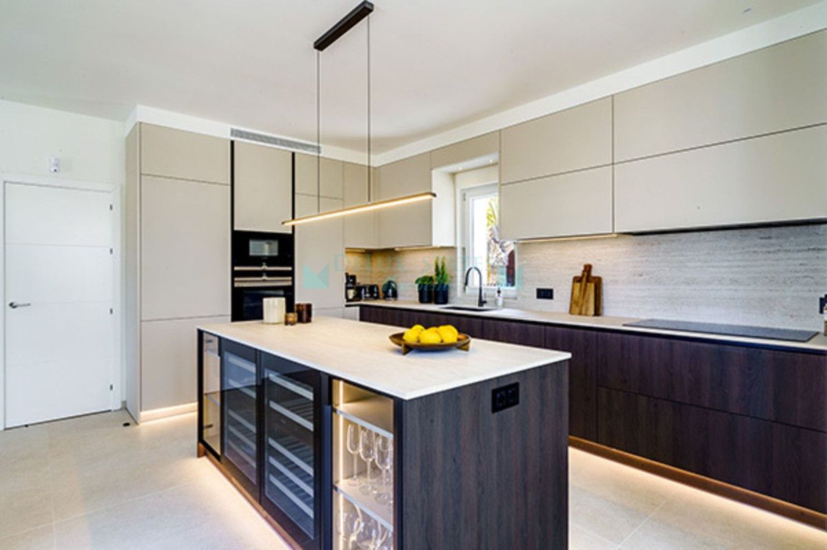 Villa en alquiler en Nueva Andalucia