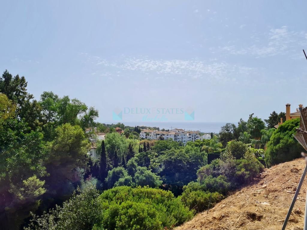 Plot for sale in Hacienda las Chapas, Marbella East
