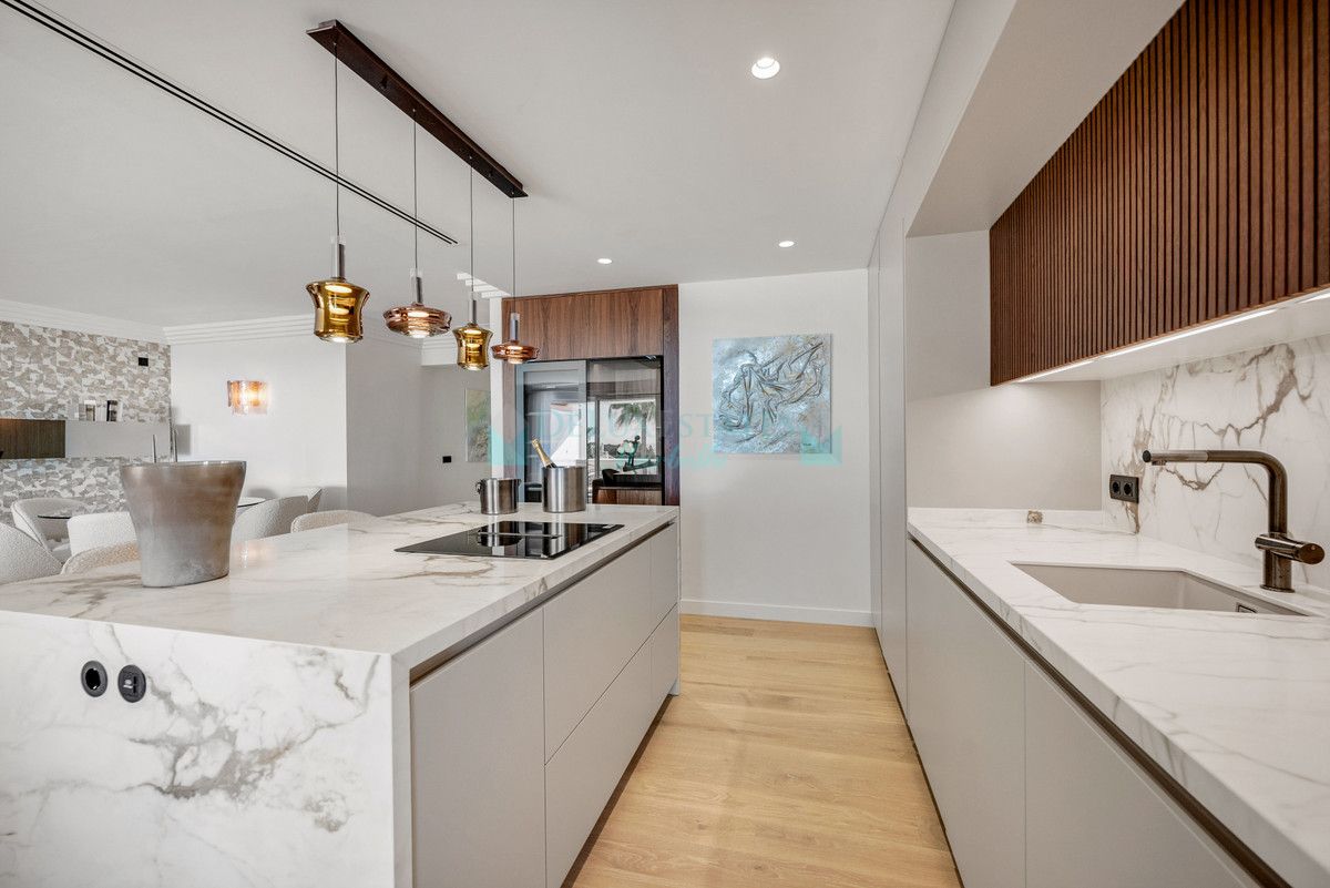 Apartment for sale in Nueva Andalucia