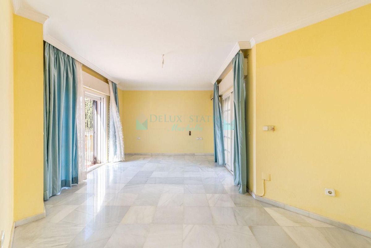 Villa for sale in Marbella