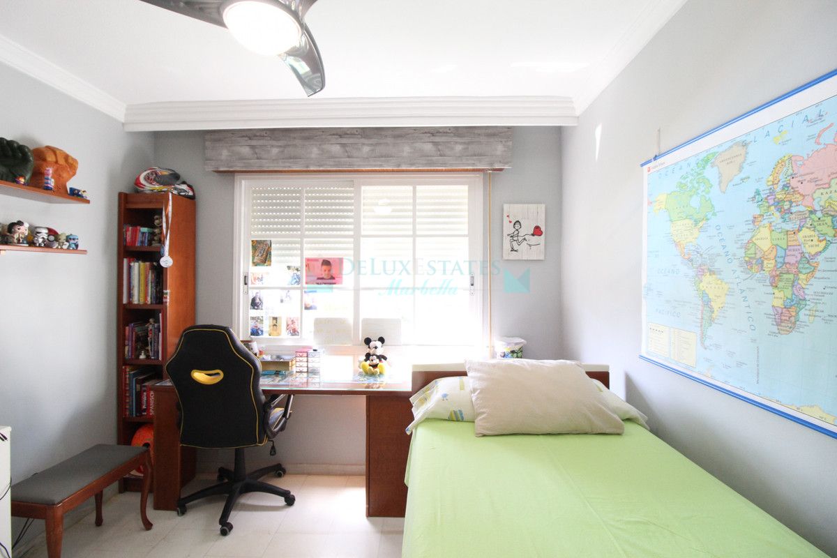 Town House for sale in Nueva Andalucia