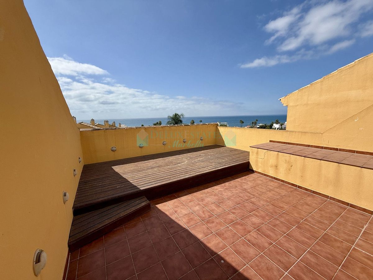 Semi Detached Villa for sale in Elviria, Marbella East