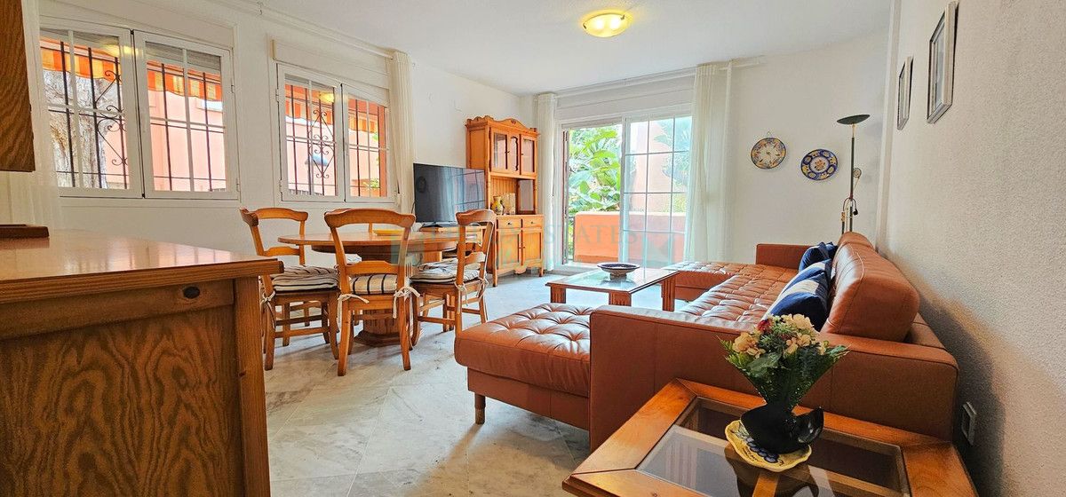 Ground Floor Apartment for sale in El Rosario, Marbella East