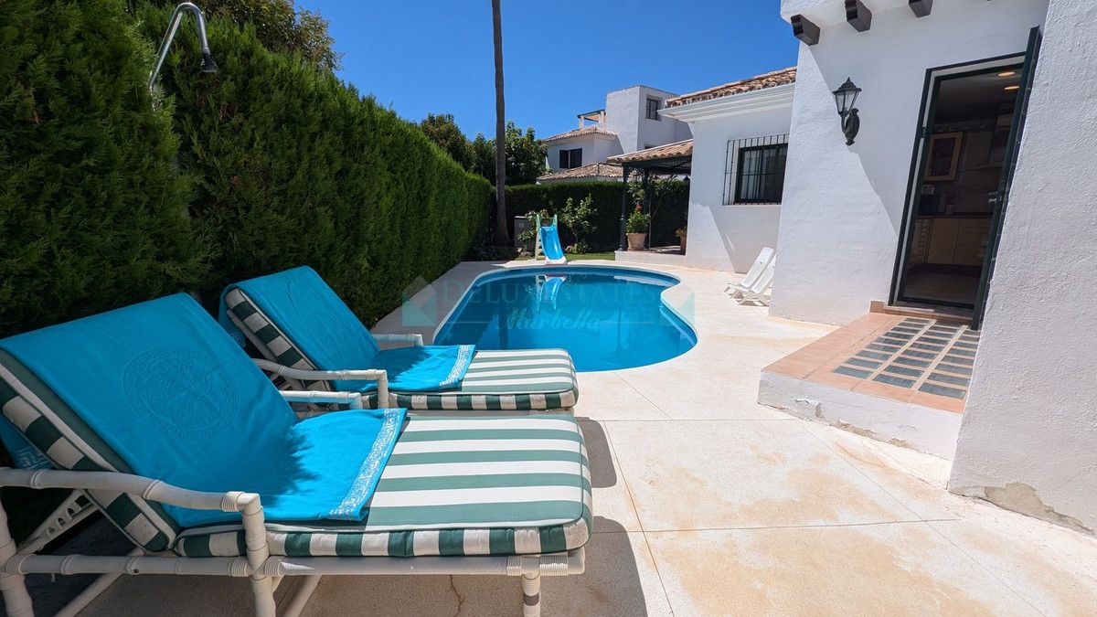 Semi Detached Villa for sale in San Pedro de Alcantara