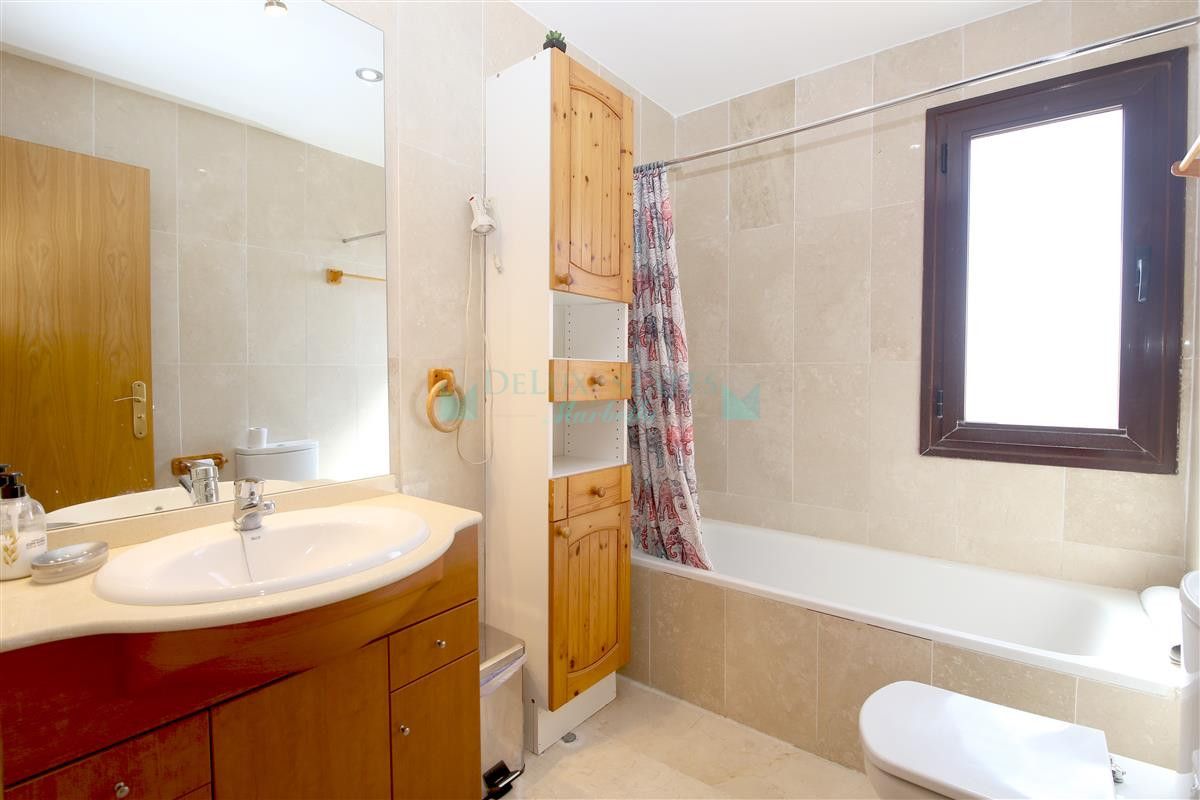 Apartment for rent in Estepona