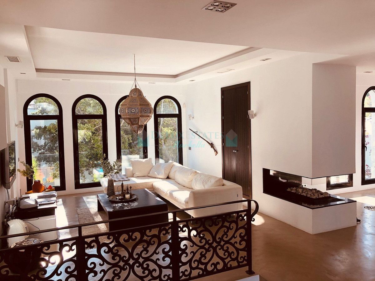 Villa for rent in Nueva Andalucia