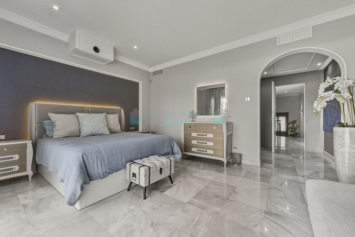 Villa for sale in Guadalmina Alta, San Pedro de Alcantara