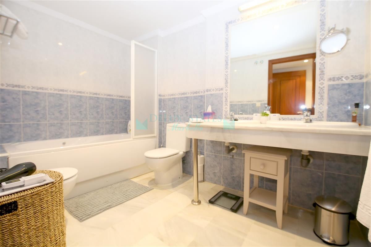 Apartamento en alquiler en Estepona