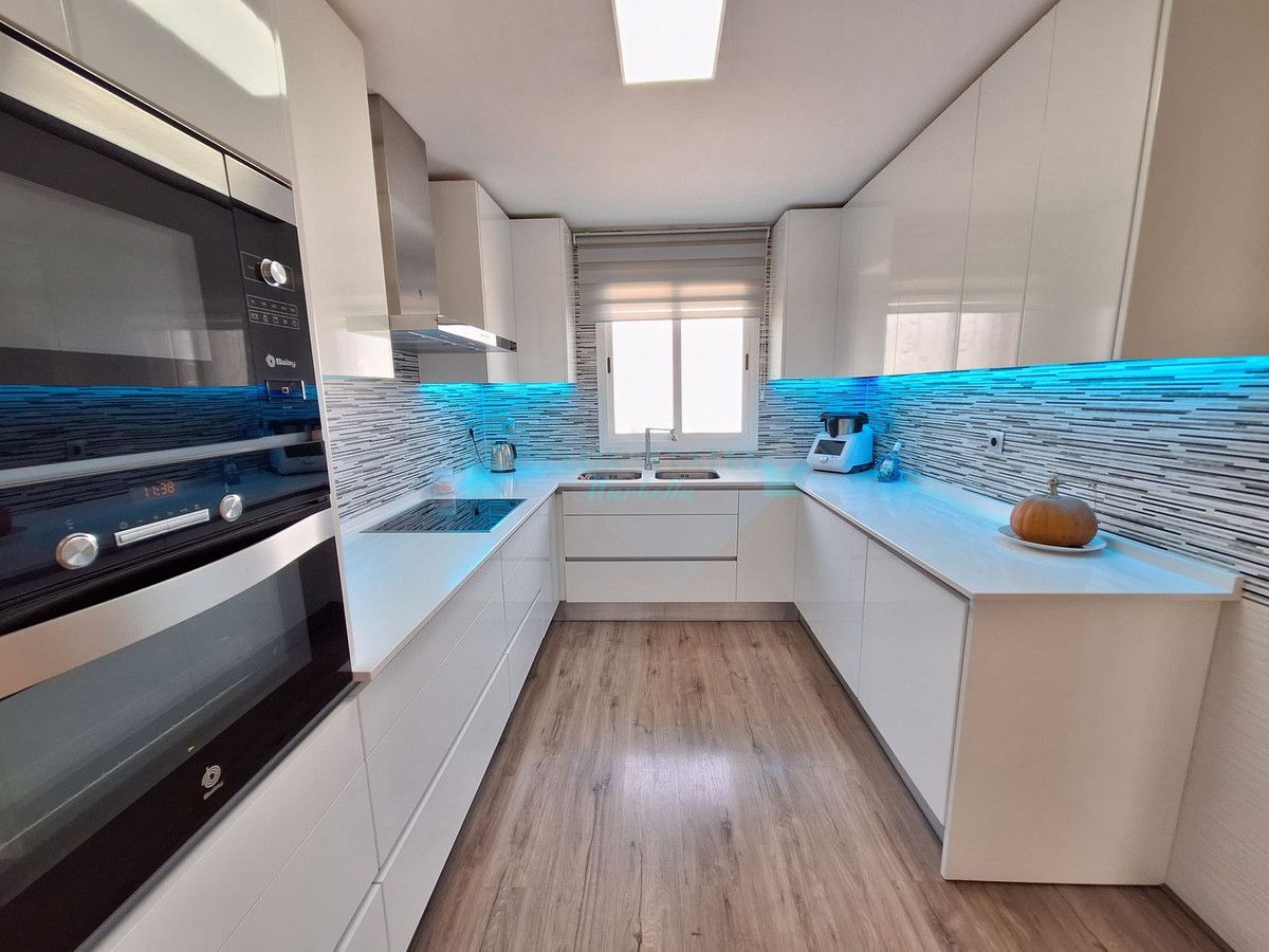 Town House for sale in Estepona