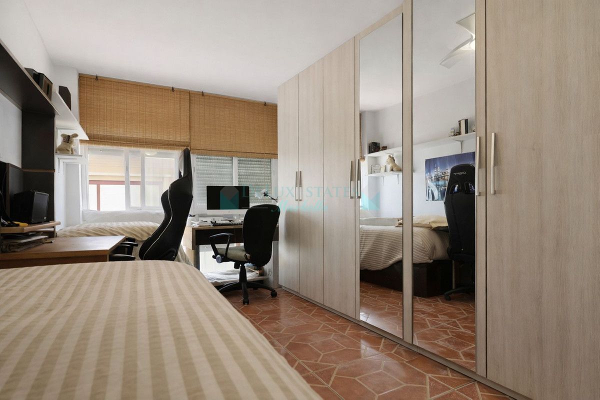 Apartamento en venta en Estepona