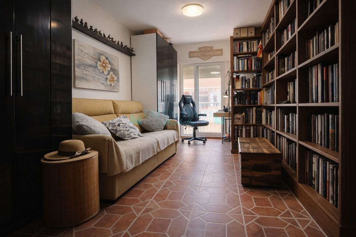 Apartamento en venta en Estepona