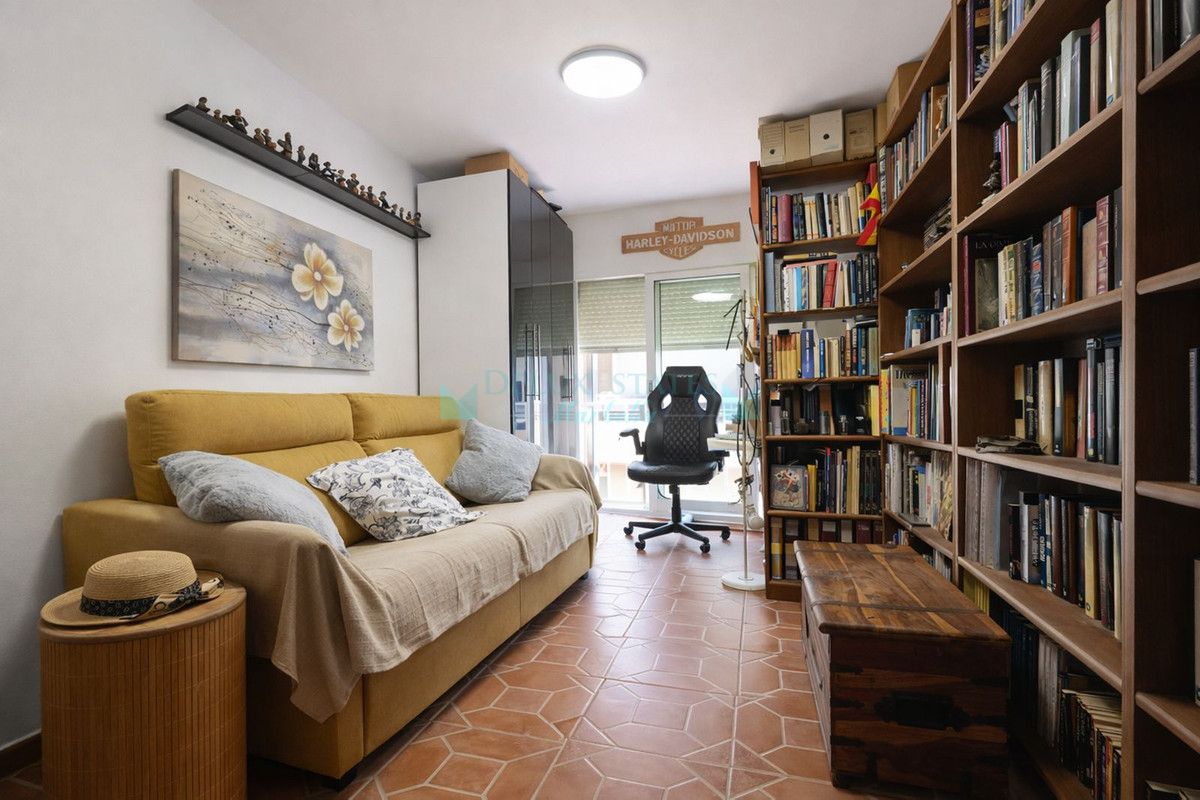 Apartamento en venta en Estepona