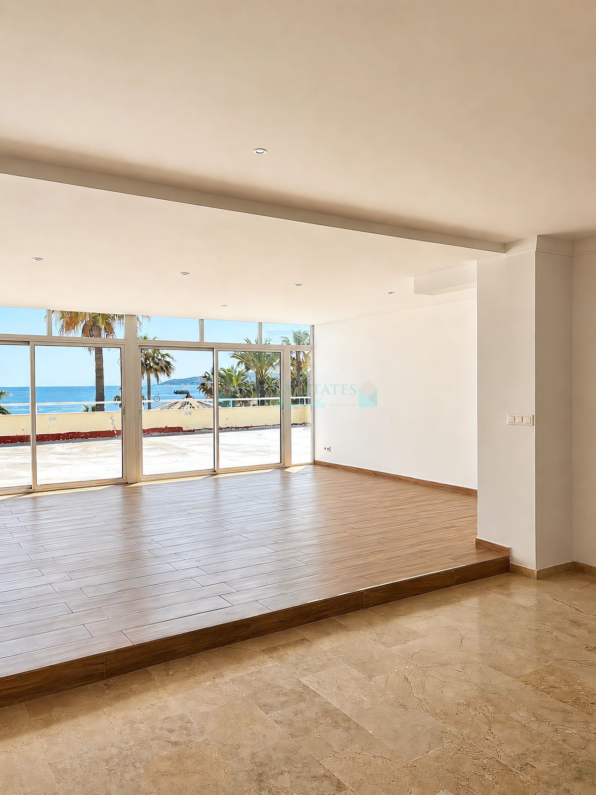 Ground Floor Apartment for sale in Estepona