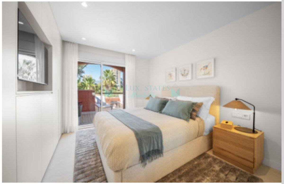 Town House for sale in Nueva Andalucia