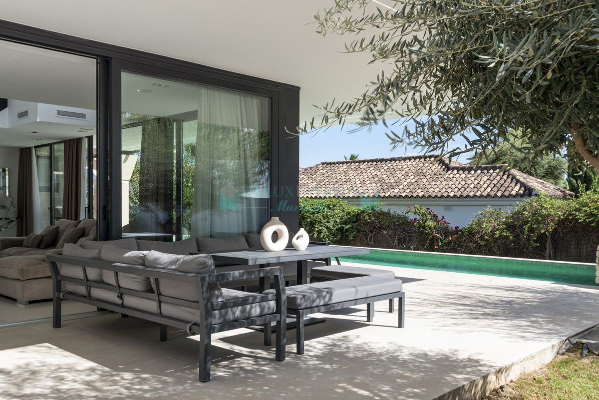 Villa for rent in Nueva Andalucia