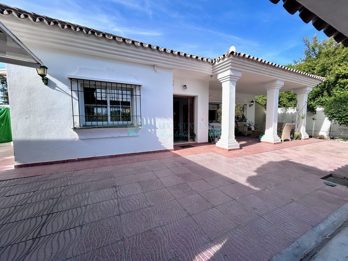 Villa for sale in San Pedro de Alcantara