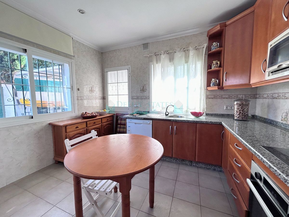 Villa for sale in San Pedro de Alcantara