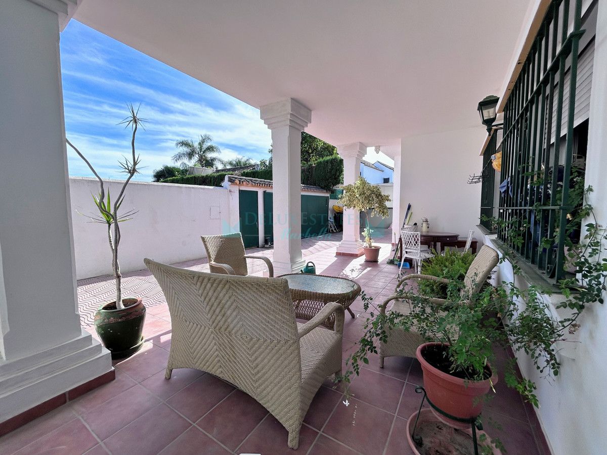 Villa for sale in San Pedro de Alcantara