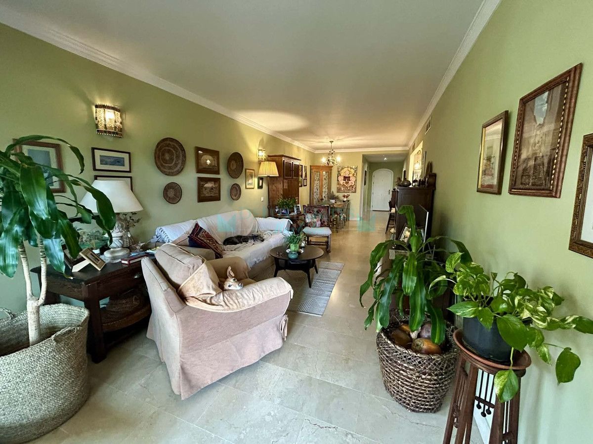 Ground Floor Apartment for sale in Elviria, Marbella East
