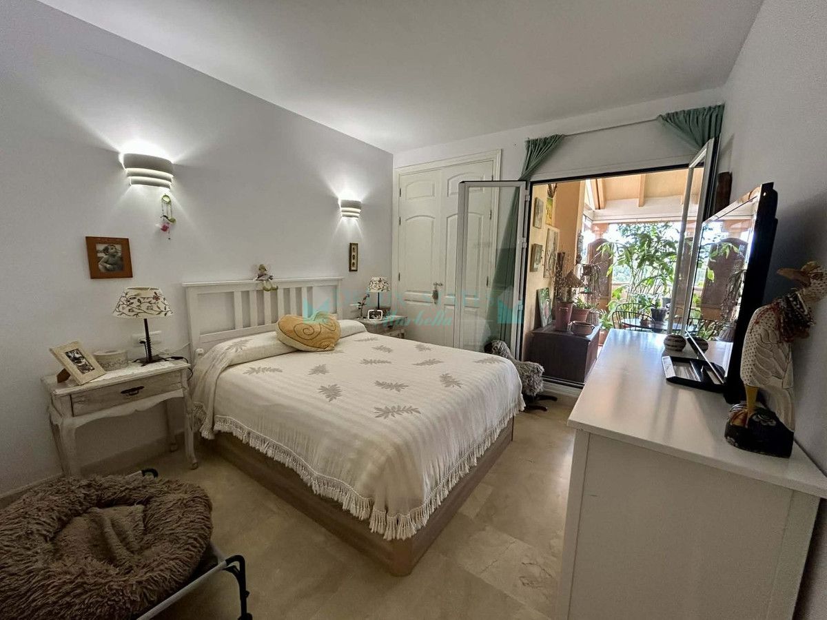 Ground Floor Apartment for sale in Elviria, Marbella East