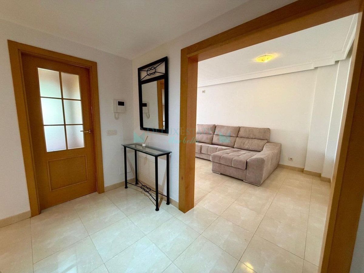 Apartment for sale in Estepona