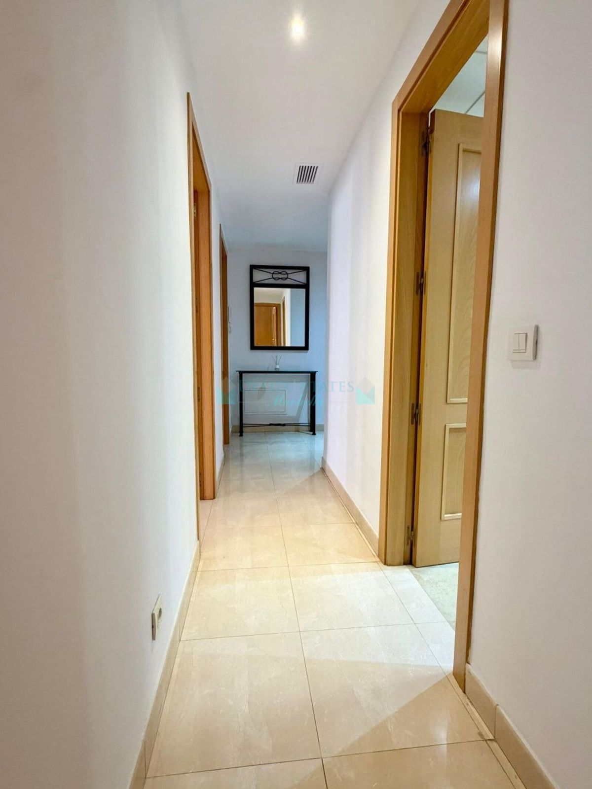 Apartment for sale in Estepona