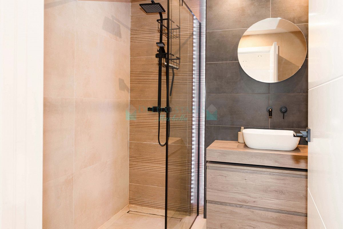 Apartment for sale in Nueva Andalucia