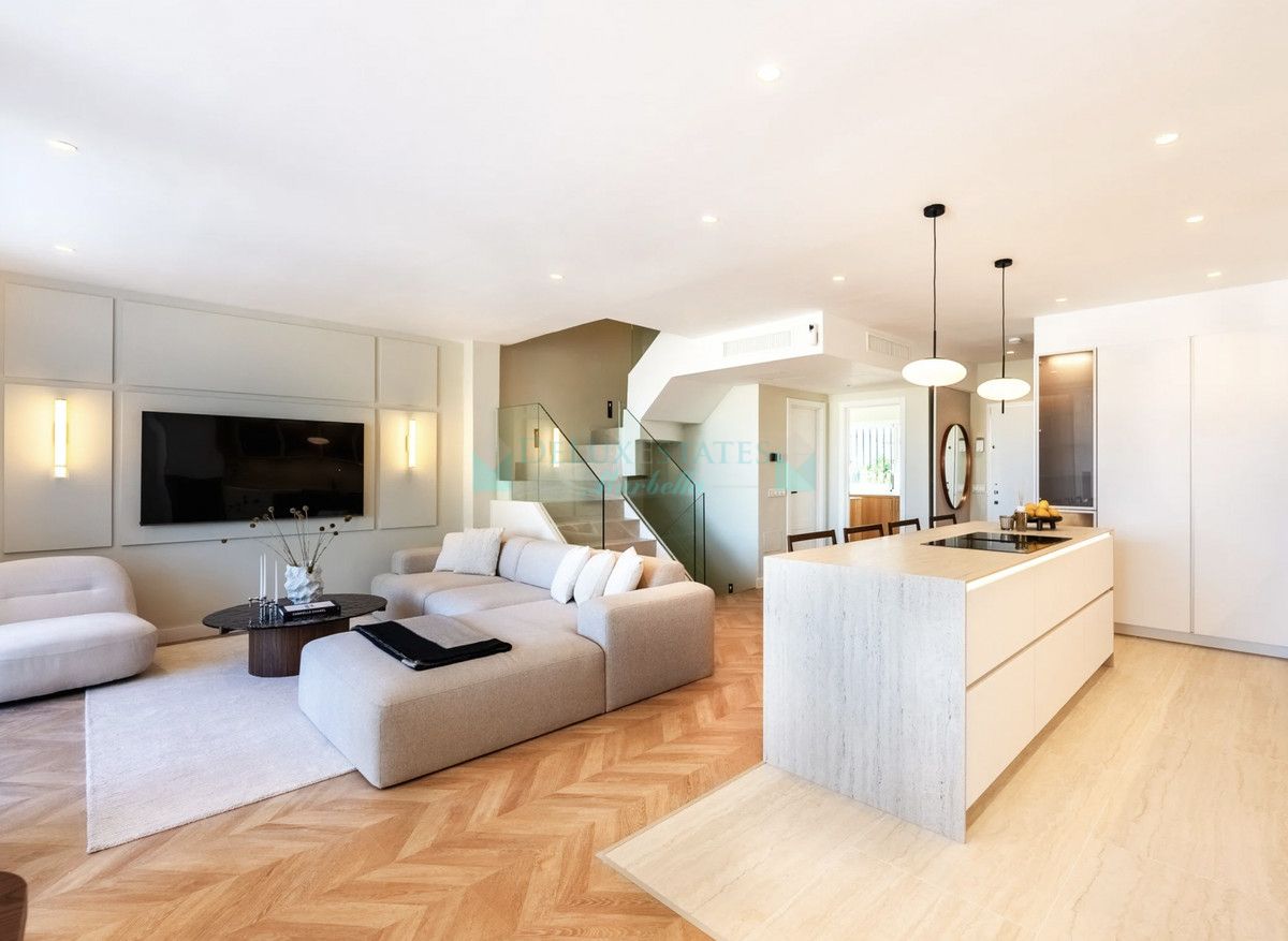 Town House for sale in Marbella Golden Mile