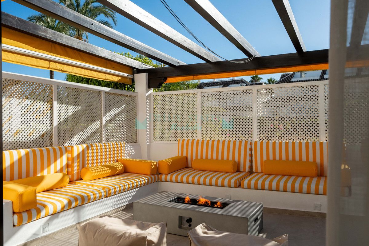Apartment for sale in Nueva Andalucia