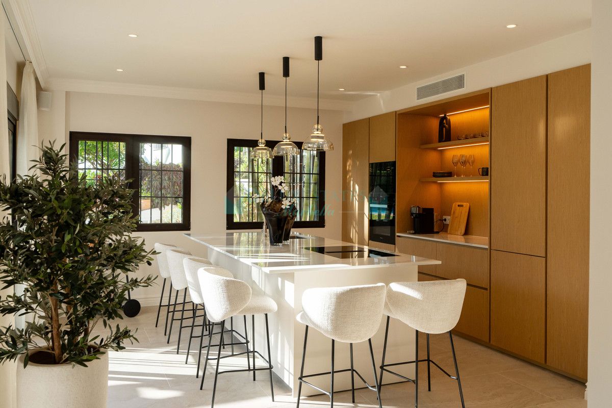 Apartment for sale in Nueva Andalucia
