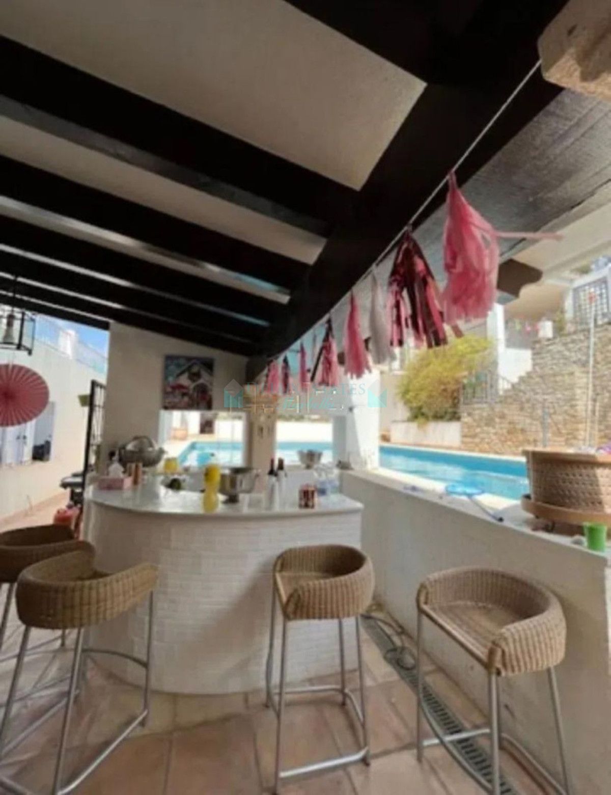 Villa for sale in Benahavis