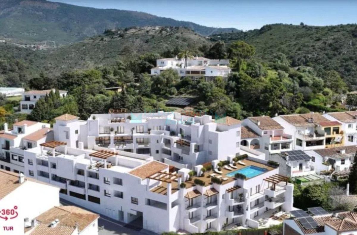 Villa for sale in Benahavis