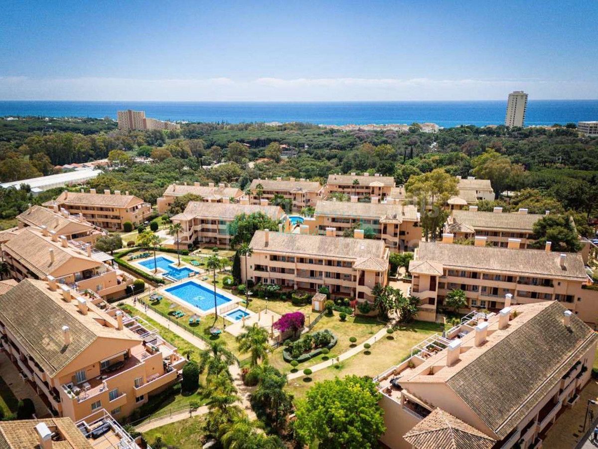 Apartment for sale in Elviria, Marbella East