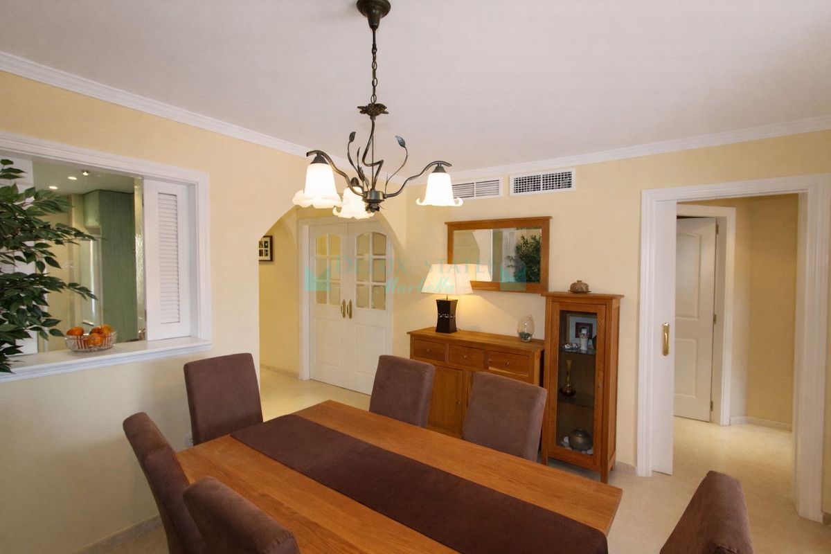 Apartment for sale in Elviria, Marbella East